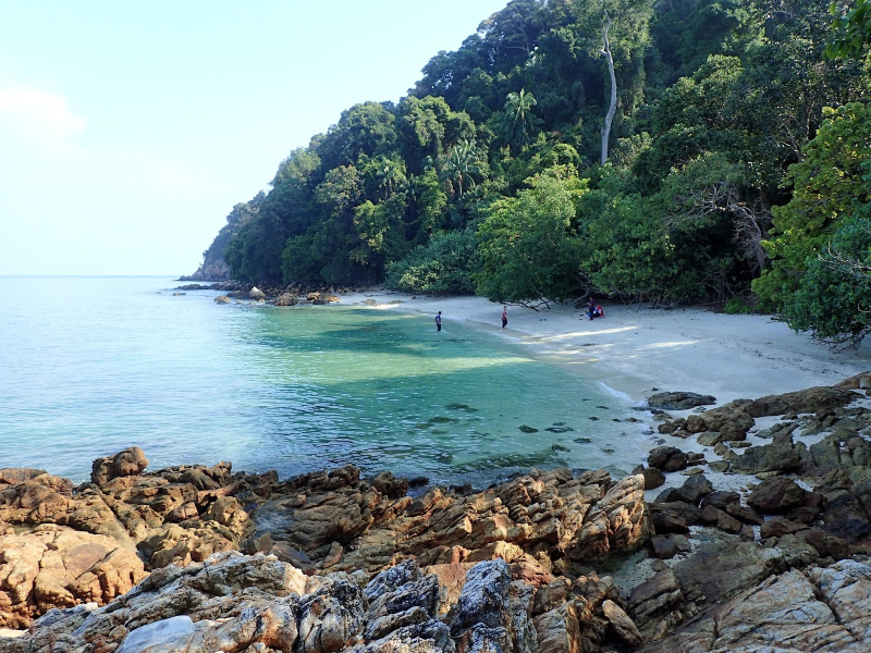 Pengalaman Seram Mendaki Bukit Batu Putih, Tanjung Tuan, Port Dickson