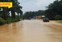 Beberapa Kawasan Di Daerah Jempol Dilanda Banjir Kilat