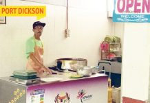 Rezeki Roti Canai 50 sen Di Terminal Bas Port Dickson